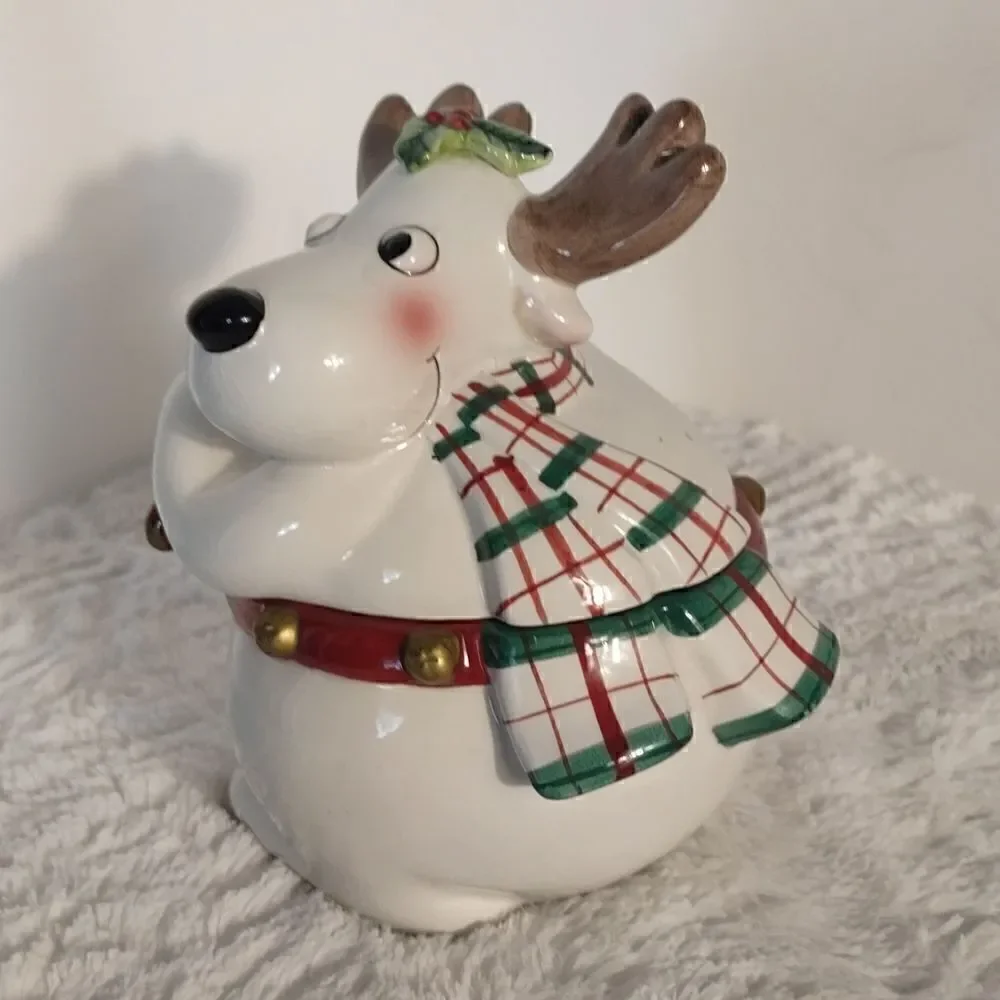 Fitz and Floyd this ceramic